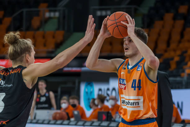 个细腻的调 个细腻的调