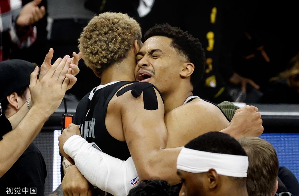 越来越多球 越来越多球