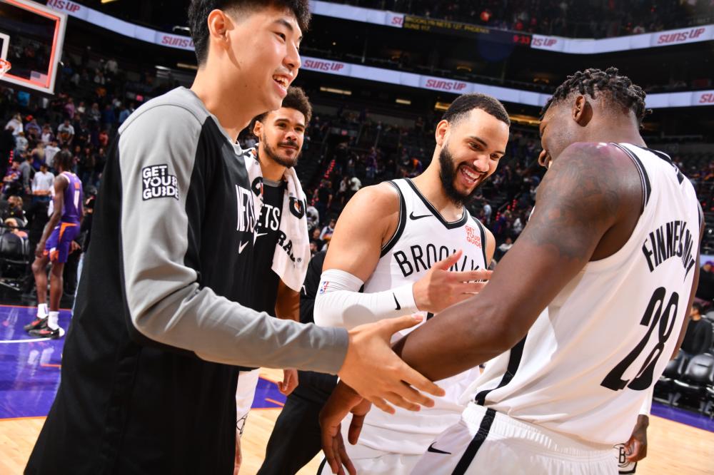 队防线分裂 队防线分裂